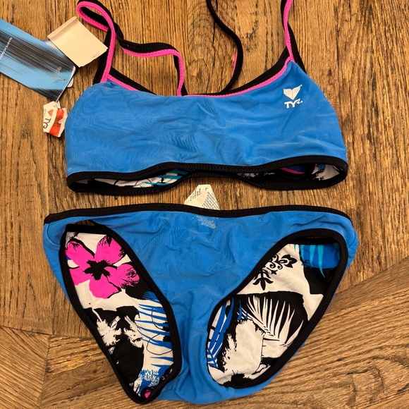 TYR Surf Reversible Bikini Polynesian Black Pink Blue Size S NWT Lycra - Picture 1 of 4